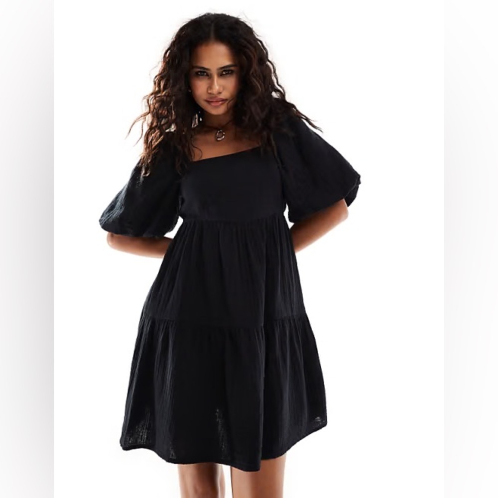 Monki square neck mini dress with tiered hem in textured black Medium - Picture 4 of 13
